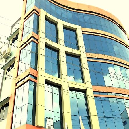 ホテル アップル パーク アネックス Tiruchirappalli エクステリア 写真